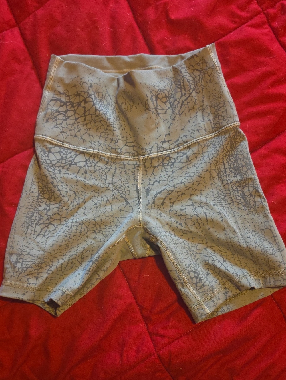 lululemon athletica Light Gray Cracked-Print High-Rise Bike Shorts